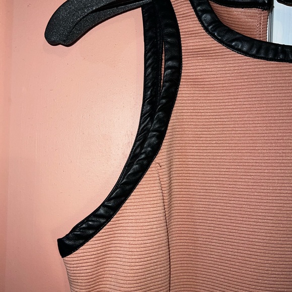 Nude-peach ribbed mini dress - Picture 2 of 4